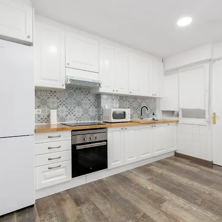 Diafano, Amplio Y Luminoso By * Porriño