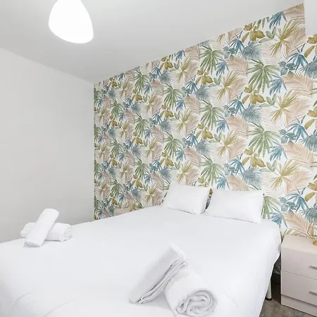 Diafano, Amplio Y Luminoso By アパート *